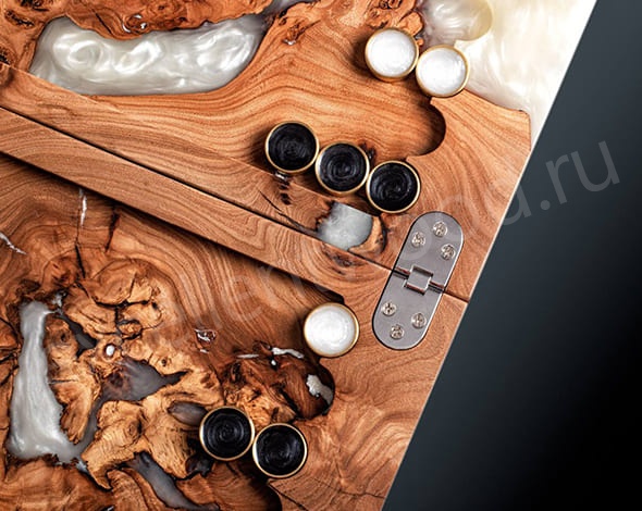 Нарды из древесины карагача с эпоксидной смолой, белые - цена от производителя Нарды из древесины карагача с эпоксидной смолой, белые купить в интернет-магазине