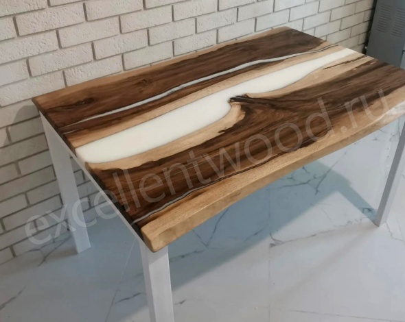Кухонный стол река из слэба дуба купить в интернет-магазине